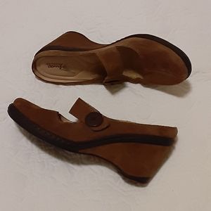 Strictly comfort  shoes